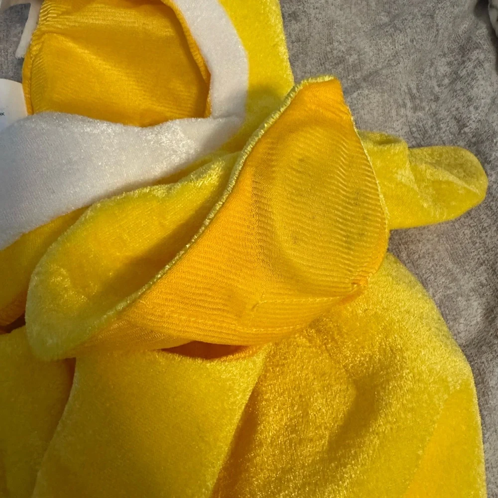 Yellow Baby Shark Costume - Picture 6 of 9